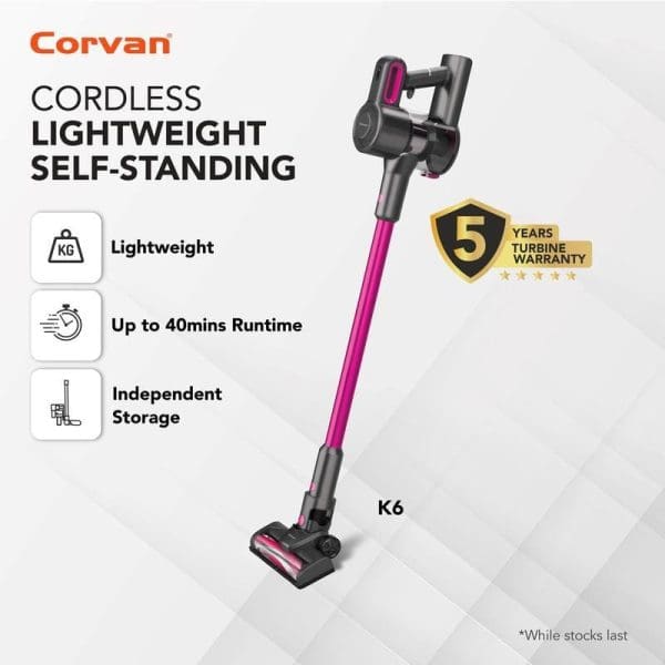 Corvan K6 Vacuum Cordless berwarna merah jambu dengan ciri-ciri ringan, masa operasi 40 minit, penyimpanan bebas dan waranti turbine 5 tahun yang dipaparkan.